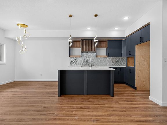 3rd image of 130 Hawks Ridge Blvd NW #38