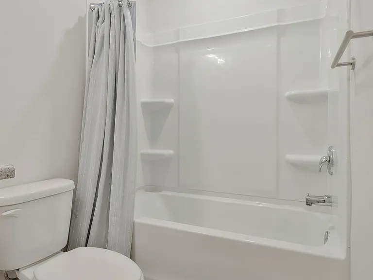 6356 Grove Park Dr — Photo 8