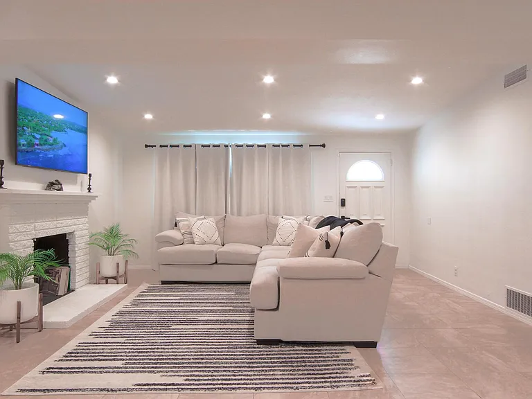 38793 Vista Dr — Photo 2