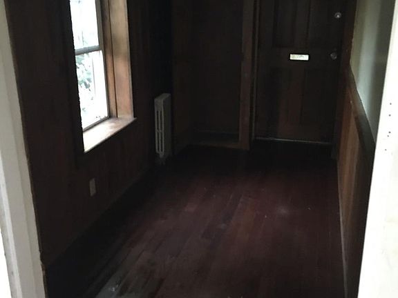 Half Bedroom