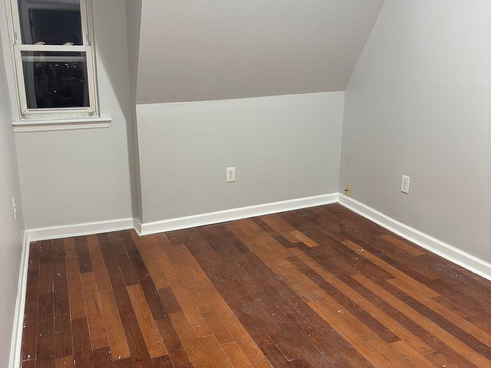 2nd image of 39 Seymour Ave Floor 3