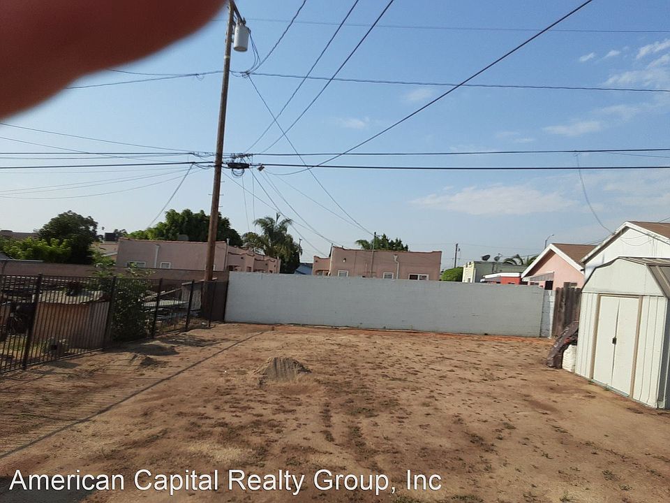 2nd image of 3558 E 53rd St