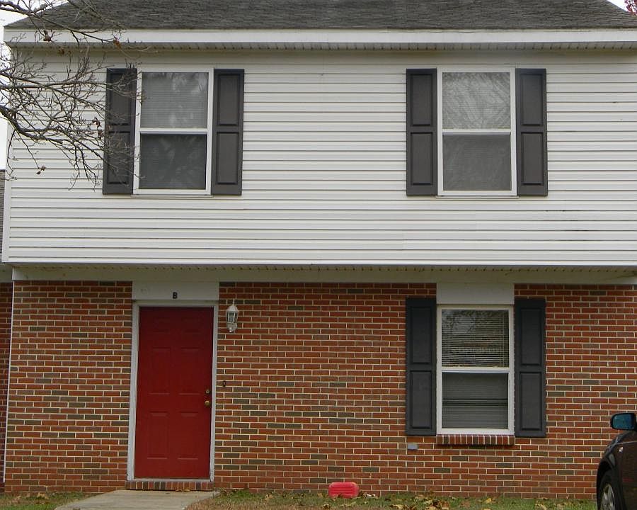 2nd image of 227 Lakewood Dr #B