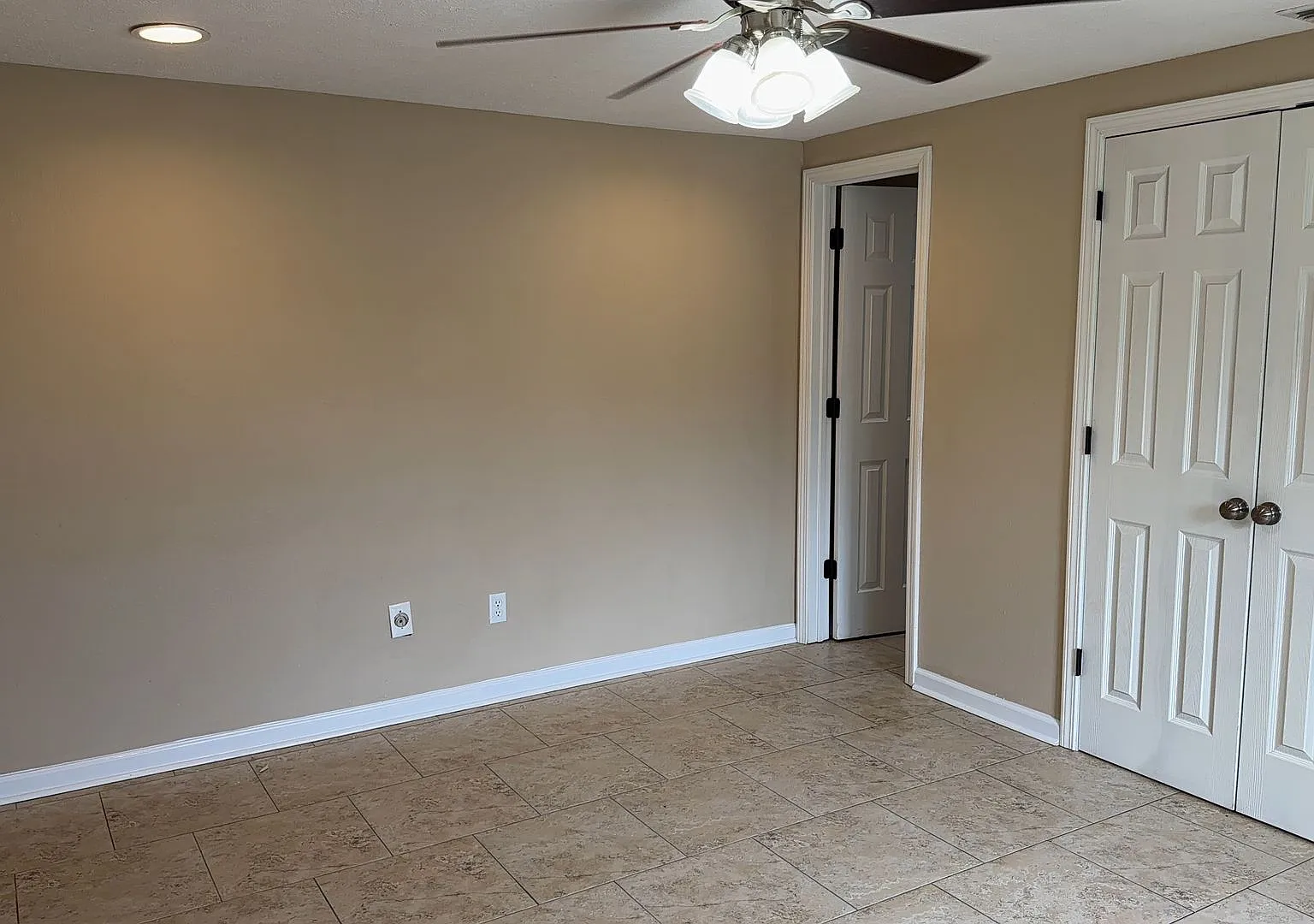 6319 Pridgen Street — Photo 4