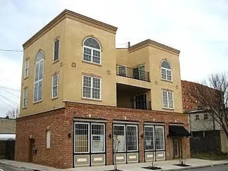 1169 Dexter St #3 — Photo 1