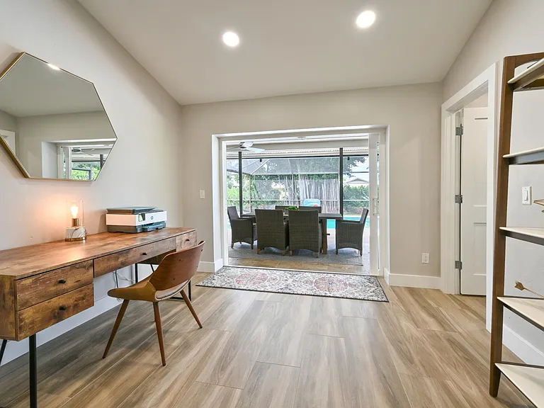 2305 Kings Lake Blvd — Photo 16