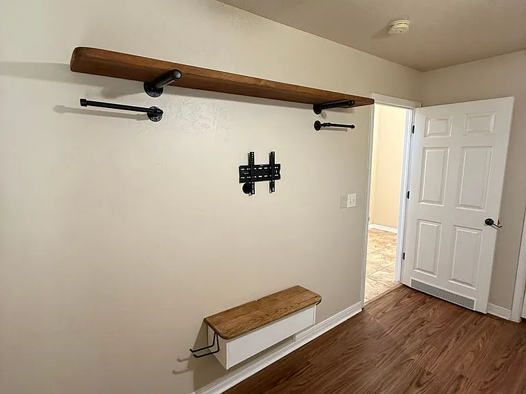 2043 Villa Napoli Loop E — Photo 13