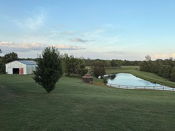 4th image of 2137 Callant Rd