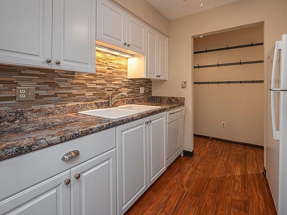5th image of 1270 Wisconsin STREET #203A