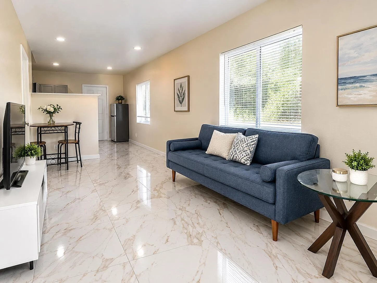 1 bed, 1.0 bath, 3945 sqft, $1,700 — Photo 3