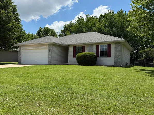 1453 S Lone Pine Ave, Springfield, MO 65804