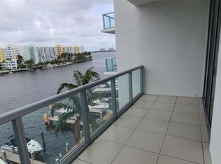 7928 East Dr APT 501, North Bay Village, FL 33141