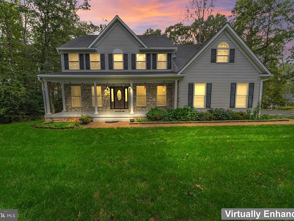 1st image of 23 Longwood Dr