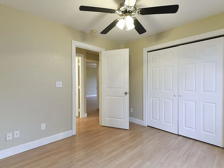 Mountain Grove Duplexes - 514MA — Photo 2