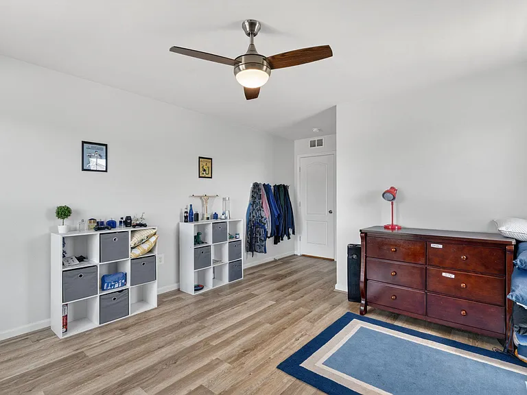 980 Basswood Dr — Photo 39