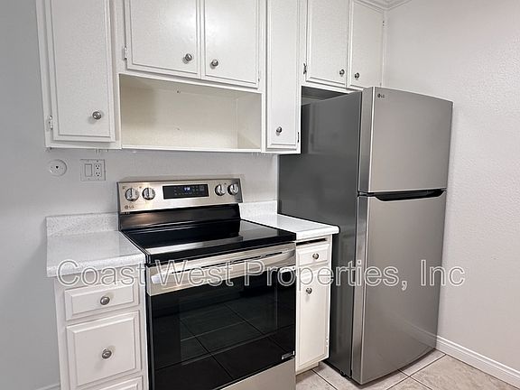 3rd image of 1810 Broadway St #7