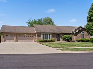 525 Burdick Dr, Washington Court House, OH 43160