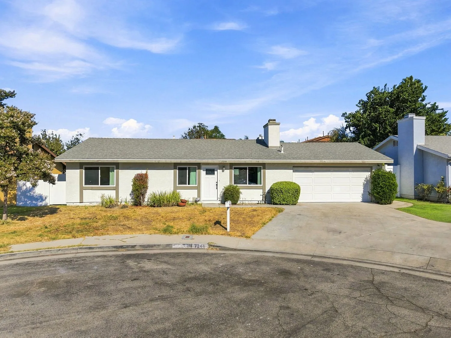 3 bed, 1200 sqft, $3,800 — Photo 1