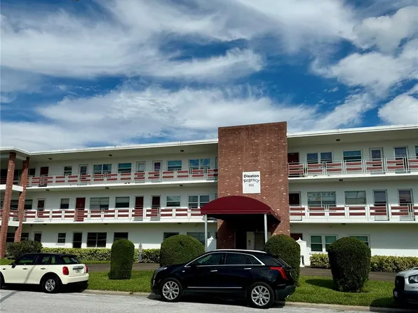 955 51st St N APT 306, Saint Petersburg, FL 33710