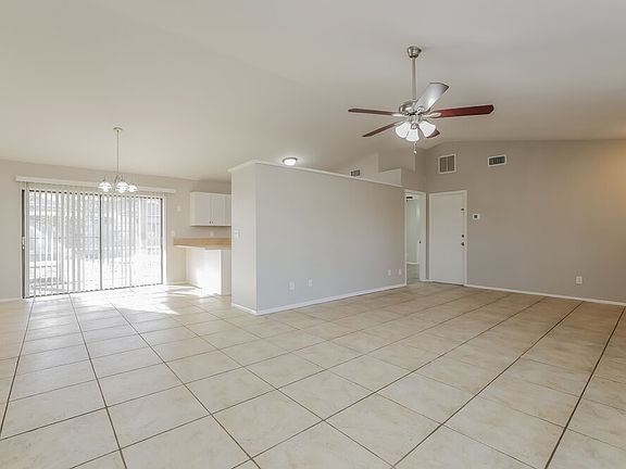 5th image of 244 SW 22nd Pl