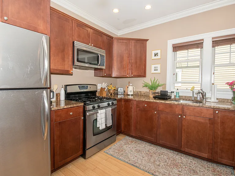 18-20 Knowlton St #3 — Photo 1