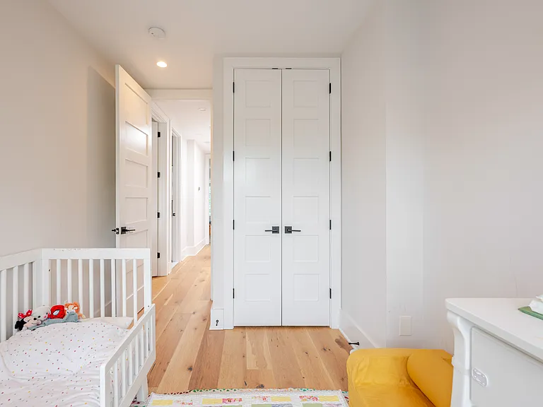 1107 7th St NE — Photo 32