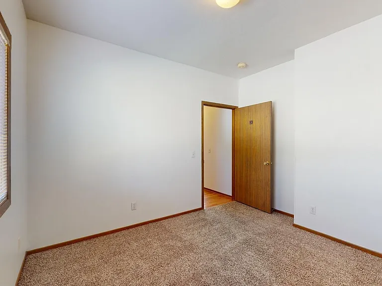 4525 Steinbeck St — Photo 11