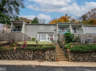 147 W Kenilworth Cir, Newtown Square, PA 19073