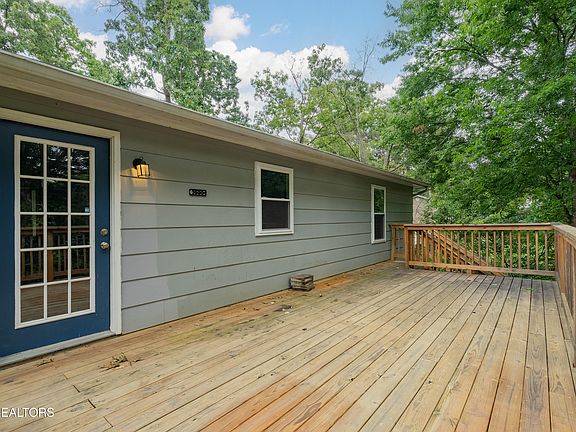 4th image of 2326 Chukar Rd