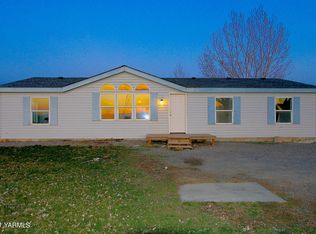 731 S Rivard Rd, Moxee, WA 98936