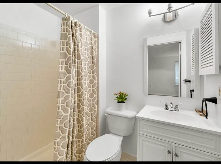 1111 Castle Harbor Pl #1A — Photo 17