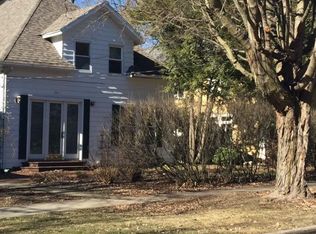 547 Greenwood Ave SE, East Grand Rapids, MI 49506