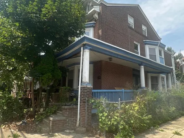 4726 Oakland St, Philadelphia, PA 19124