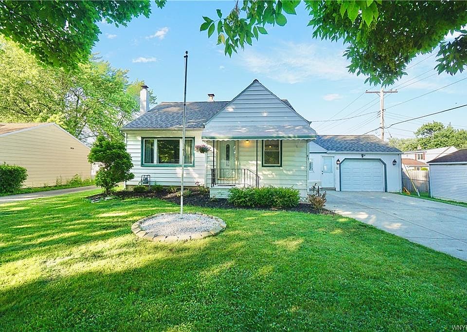 1st image of 83 Mosher Dr