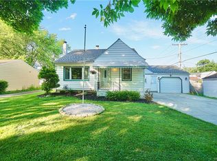 83 Mosher Dr, Tonawanda, NY 14150