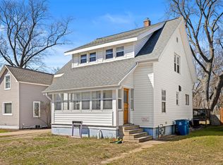 1331 Pennoyer Ave, Grand Haven, MI