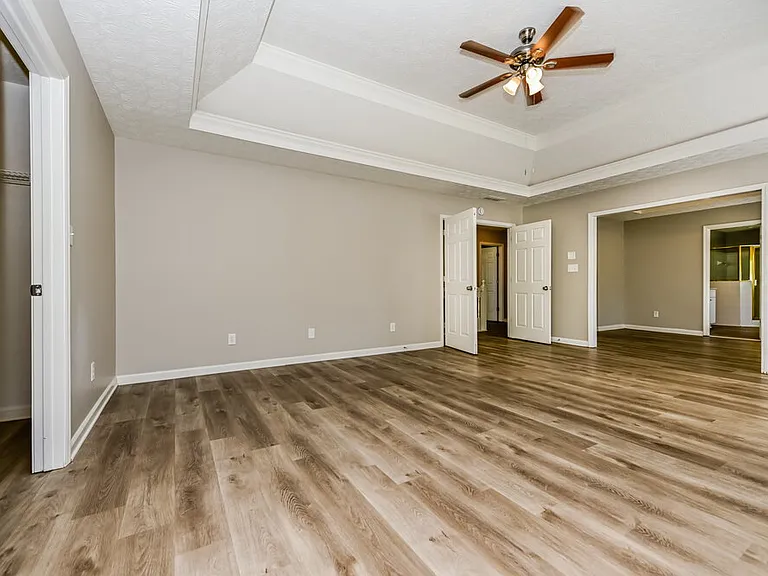 135 Stratmore Pl — Photo 14
