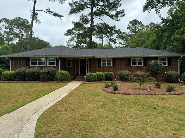 1905 E Lakeridge Dr, Albany, GA 31707