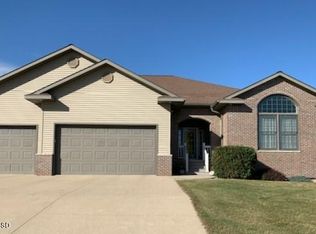 809 7th St W, Clear Lake, SD 57226