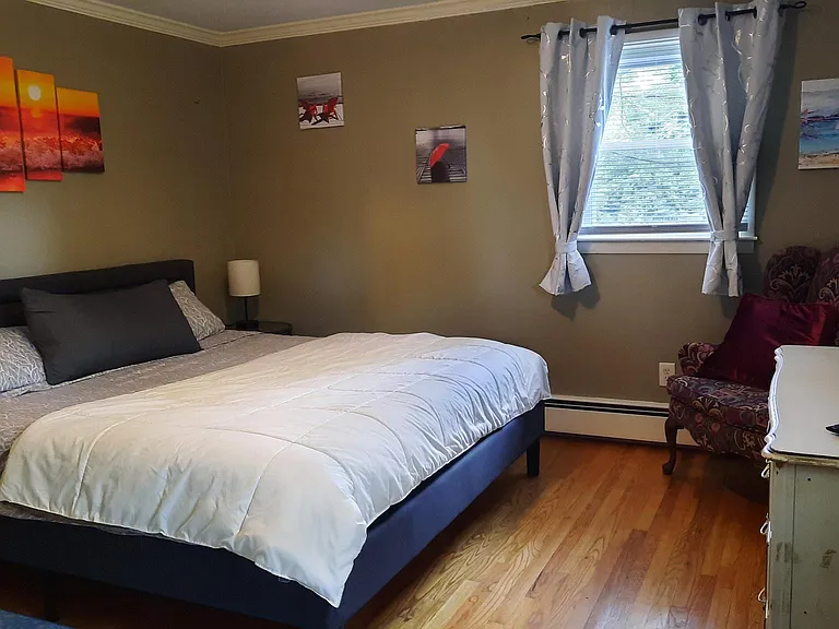 king bed