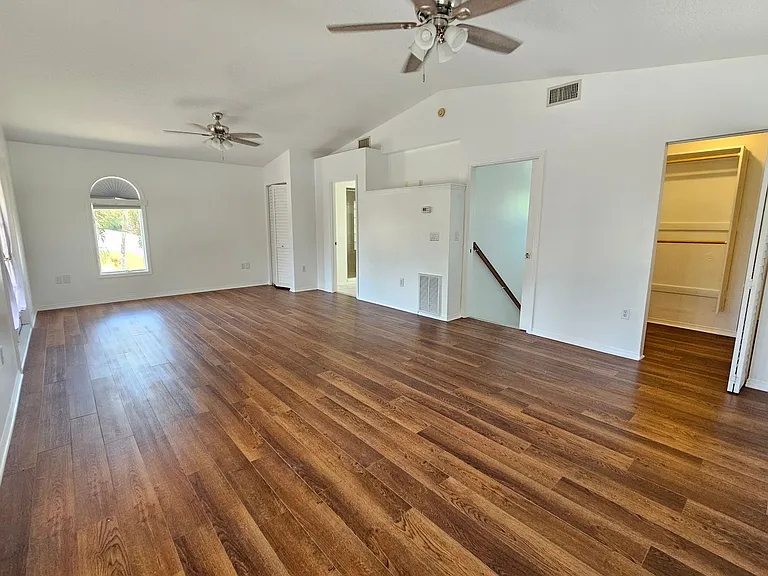 341 Bayshore Dr — Photo 28