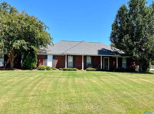 86 County Road 390, Trinity, AL 35673