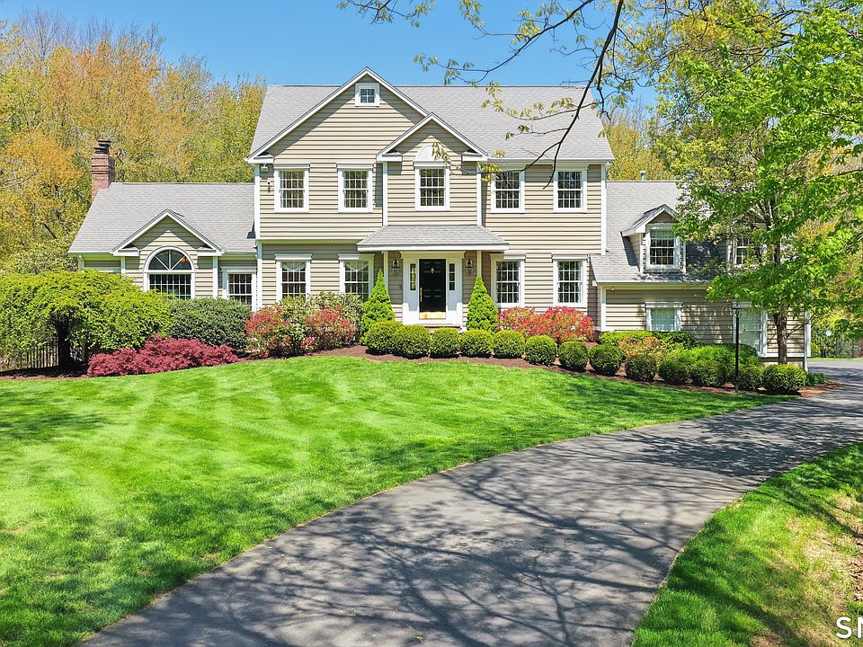 1st image of 11 Wychwood Lane