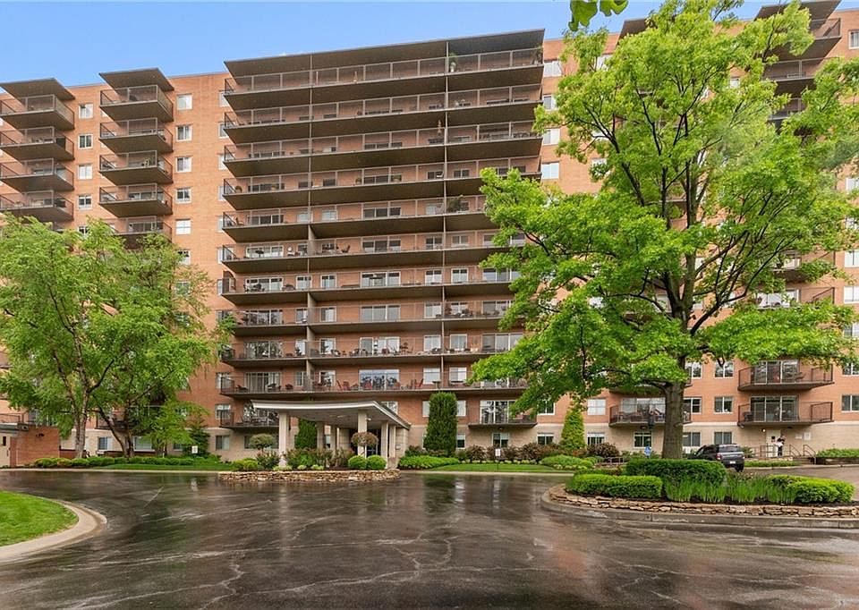 1st image of 4550 Warwick Blvd APT 305