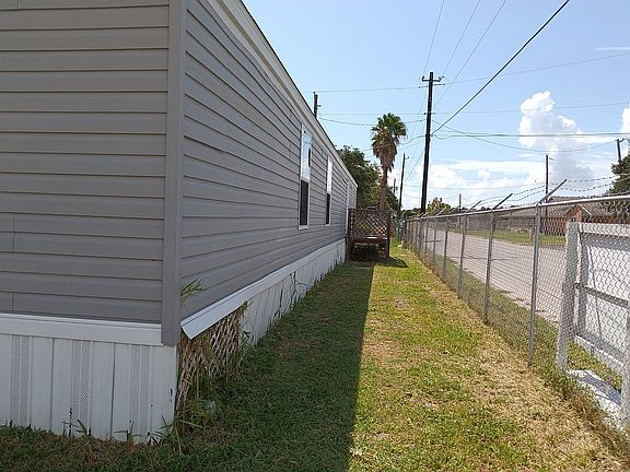 4th image of 1500 W Matlock Ave Trailer 1