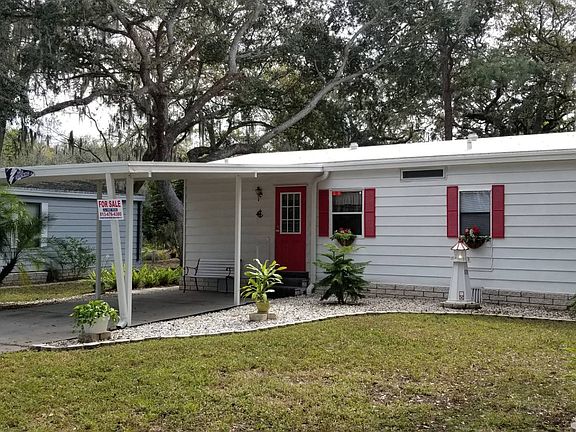 3rd image of 10915 Circle Oak Ct
