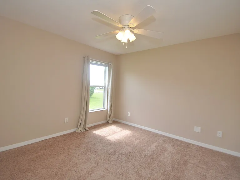 37 Louisburg Ln — Photo 25