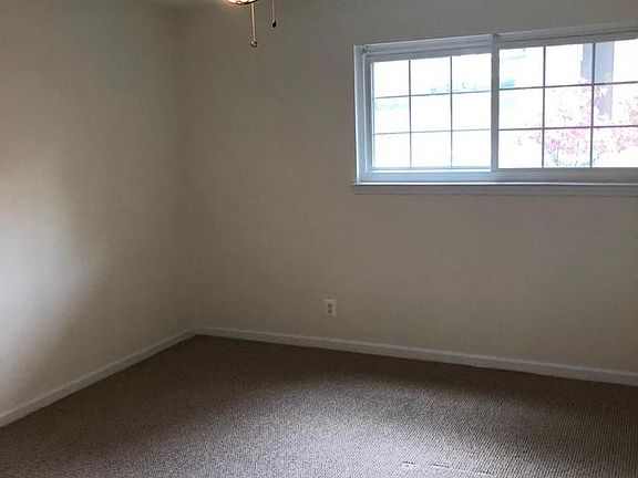 4th image of 5820 Inman Park Cir #704