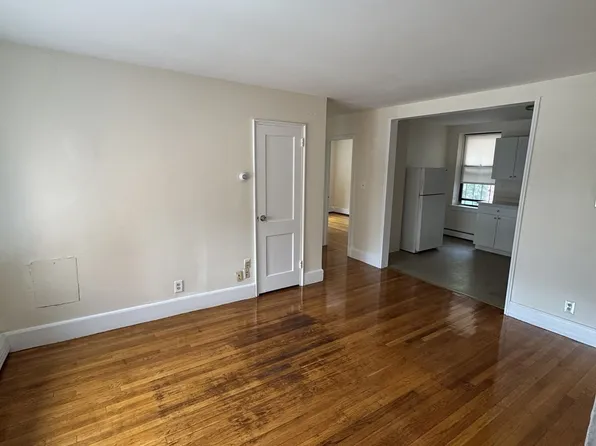 11 Victory Rd APT 30, Dorchester, MA 02122