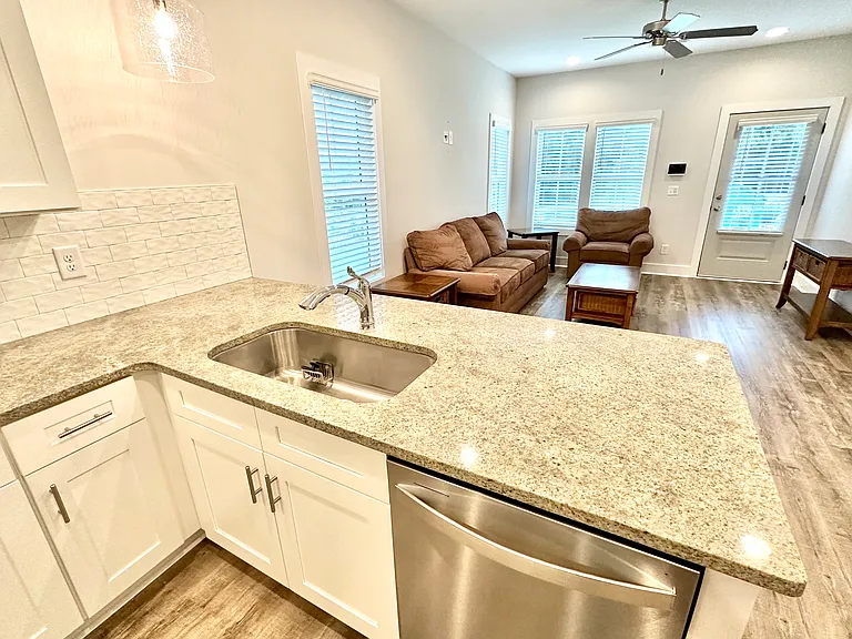 630 Village Dr #18 — Photo 5